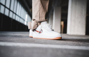 Giay Nike Air Force 1 Travis Scott 'White' AQ4211-100