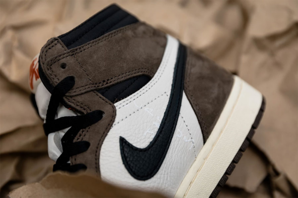 Giày Nike Travis Scott x Air Jordan 1 Retro High OG 'Mocha' CD4487-100 - Ảnh 8
