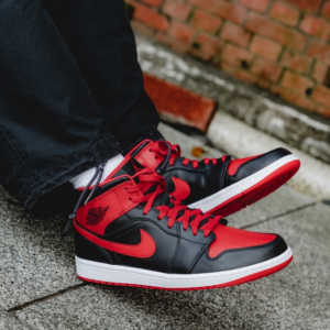 Giay Nike Air Jordan 1 Mid 'Alternate Bred' DQ8426-060