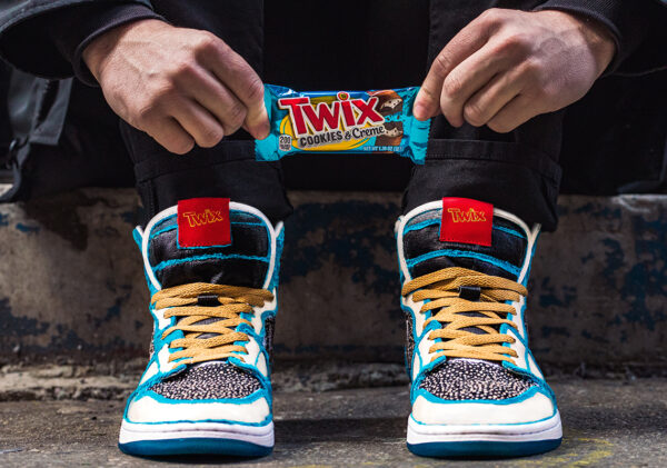 Giày Nike Twix x The Shoe Surgeon x Air Jordan 1 High 'Cookies & Creme' TWIX-TSS-AJ1 - Ảnh 2