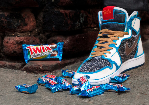 Giày Nike Twix x The Shoe Surgeon x Air Jordan 1 High 'Cookies & Creme' TWIX-TSS-AJ1 - Ảnh 4