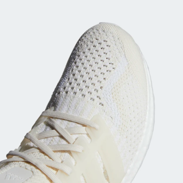 Giay Adidas UltraBoost 5.0 DNA 'Chalk White' GZ0444