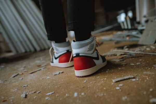 Giày Nike Union LA x Air Jordan 1 Retro High NRG 'Black Toe' BV1300-106 - Ảnh 5