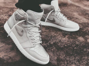 Alternative view of Giày Nike Air Jordan 1 Retro High CO 'Japan Neutral Grey' (2020) DC1788-029
