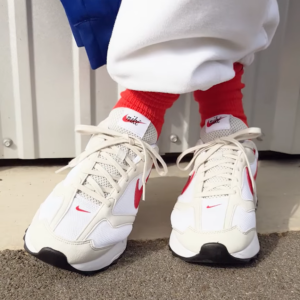 Giay Nike Air Max Dawn 'Light Bone University Red' DQ3991-100