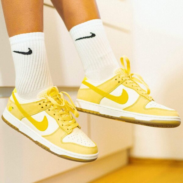 Giày Nike Wmns Dunk Low 'Lemon Drop' DJ6902-700 - Ảnh 2