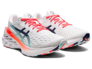 Alternative view of Giày Asics NovaBlast 2 'White Thunder' 1012B152-960