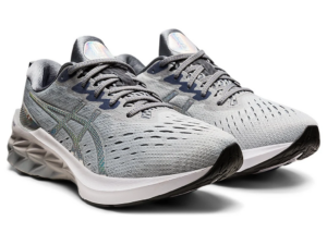 Giay Asics NovaBlast 2 'Platinum' 1011B289-020