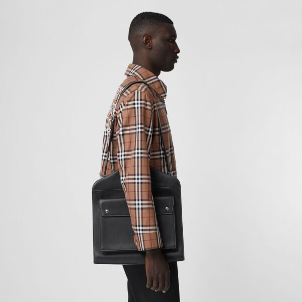 Túi Burberry Medium Topstitched Leather Pocket Bag 'Black' - Ảnh 4