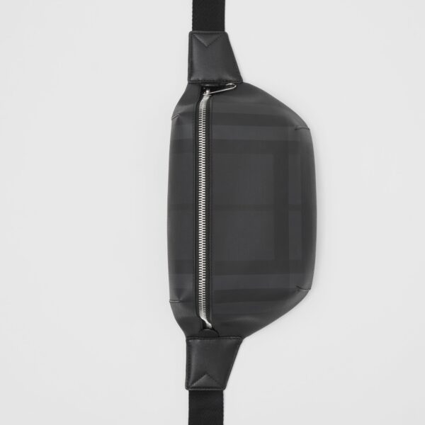 Túi Burberry Medium London Check and Leather Bum Bag 'Dark Charcoal' p80142371 - Ảnh 4