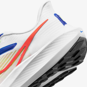 Giay Nike Air Zoom Pegasus 39 'White Blue' DX3354-100