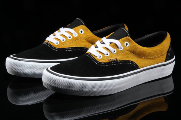 Giay Vans SK8-Hi Pro 'Corduroy Pack' VN0A45JDVFC