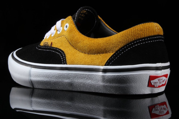 Giay Vans SK8-Hi Pro 'Corduroy Pack' VN0A45JDVFC