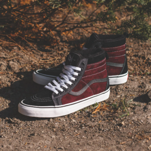 Giay Vans Sk8-Hi MTE Port 'Royale Black' VN0A4BV7XKZ