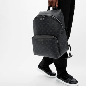 Alternative view of Balo Louis Vuitton Discovery Backpack Monogram Eclipse M43186