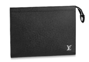 Túi Louis Vuitton Pochette Voyage Taiga Black M30450