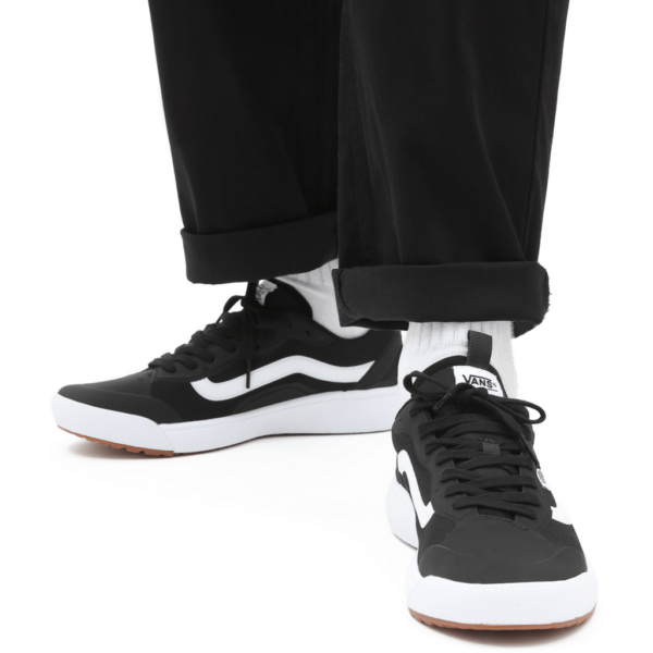 Giay Vans UltraRange Exo 'Black White' VN0A4U1KBLK