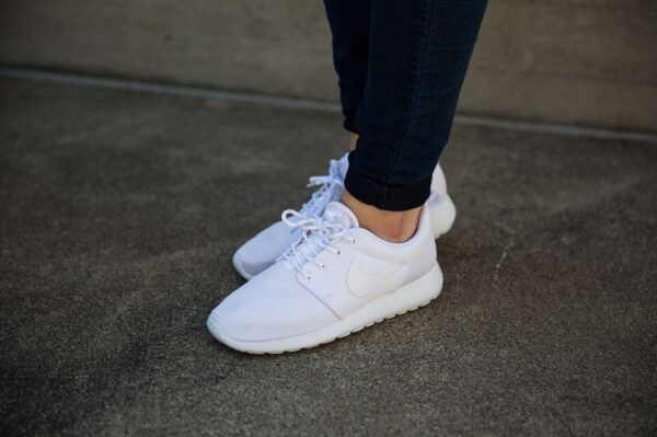 Giày Nike Roshe Run “All White” 511881-112 - Ảnh 7