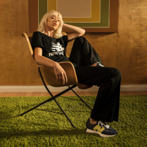 Alternative view of Giày New Balance Wmns 327 'Eclipse First Light' WS327CC