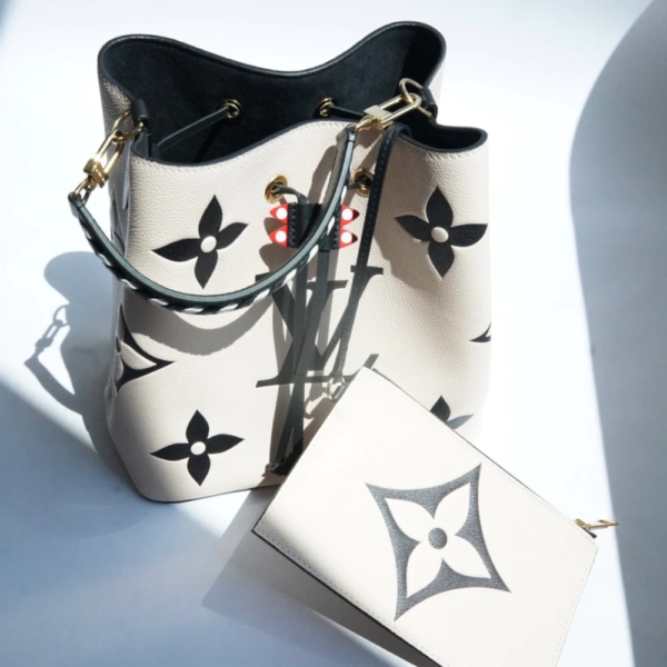 Tui Louis Vuitton Crafty NeoNoe MM 'Black Pink' M56889