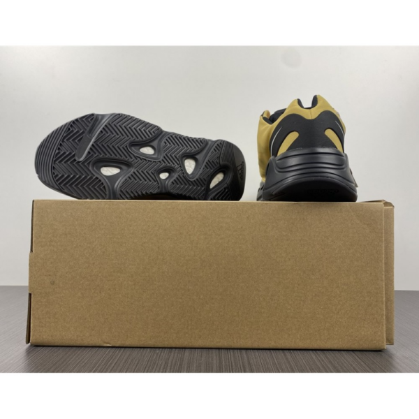 Giày Adidas Yeezy Boost 700 MNVN 'Honey Flux' GZ0717 - Ảnh 2