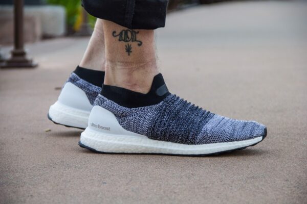 Giày Adidas Ultraboost Laceless Shoes 'White' BB6141 - Ảnh 5