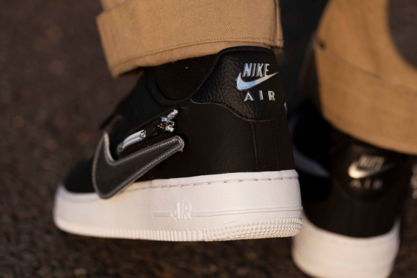 Giày Nike Air Force 1 '07 Premium 'Silver Swoosh' CW6558-001 - Ảnh 4