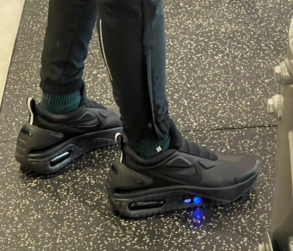 Giày Nike Adapt Auto Max 'Triple Black' CZ6800-002 - Ảnh 3