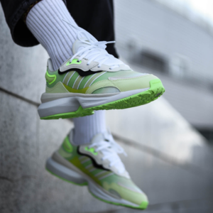 Alternative view of Giày Adidas Wmns Zentic 'Pulse Yellow Tint Wonder White' GZ6983