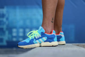 Giay Adidas ZX Torsion 'Bright Cyan' EE4787