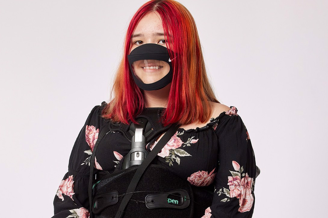 nike-he-lo-bo-suu-tap-2022-doernbecher-freestyle-xvii