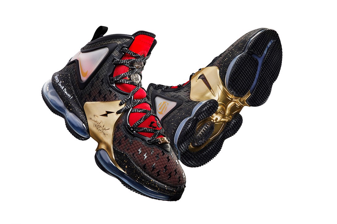 nike-he-lo-bo-suu-tap-2022-doernbecher-freestyle-xvii