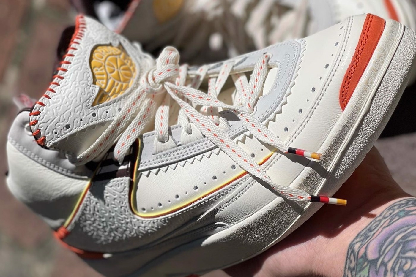 maison-chateau-rouge-cung-jordan-brand-cho-ra-mat-mot-phien-ban-air-jordan-2-moi