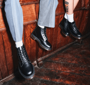 Alternative view of Giày Dr. Martens 101 Black Leather Combat Boots 10064001