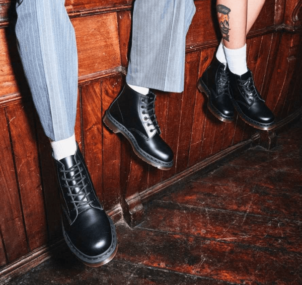 Giày Dr. Martens 101 Black Leather Combat Boots 10064001 - Ảnh 2