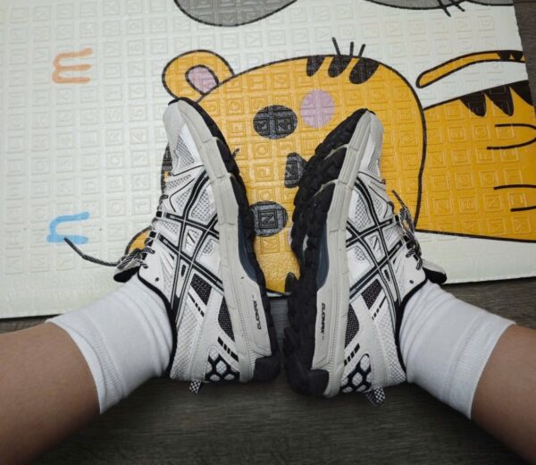 Giay Asics Gel-Kahana 8 'Black White' 1011B133-100