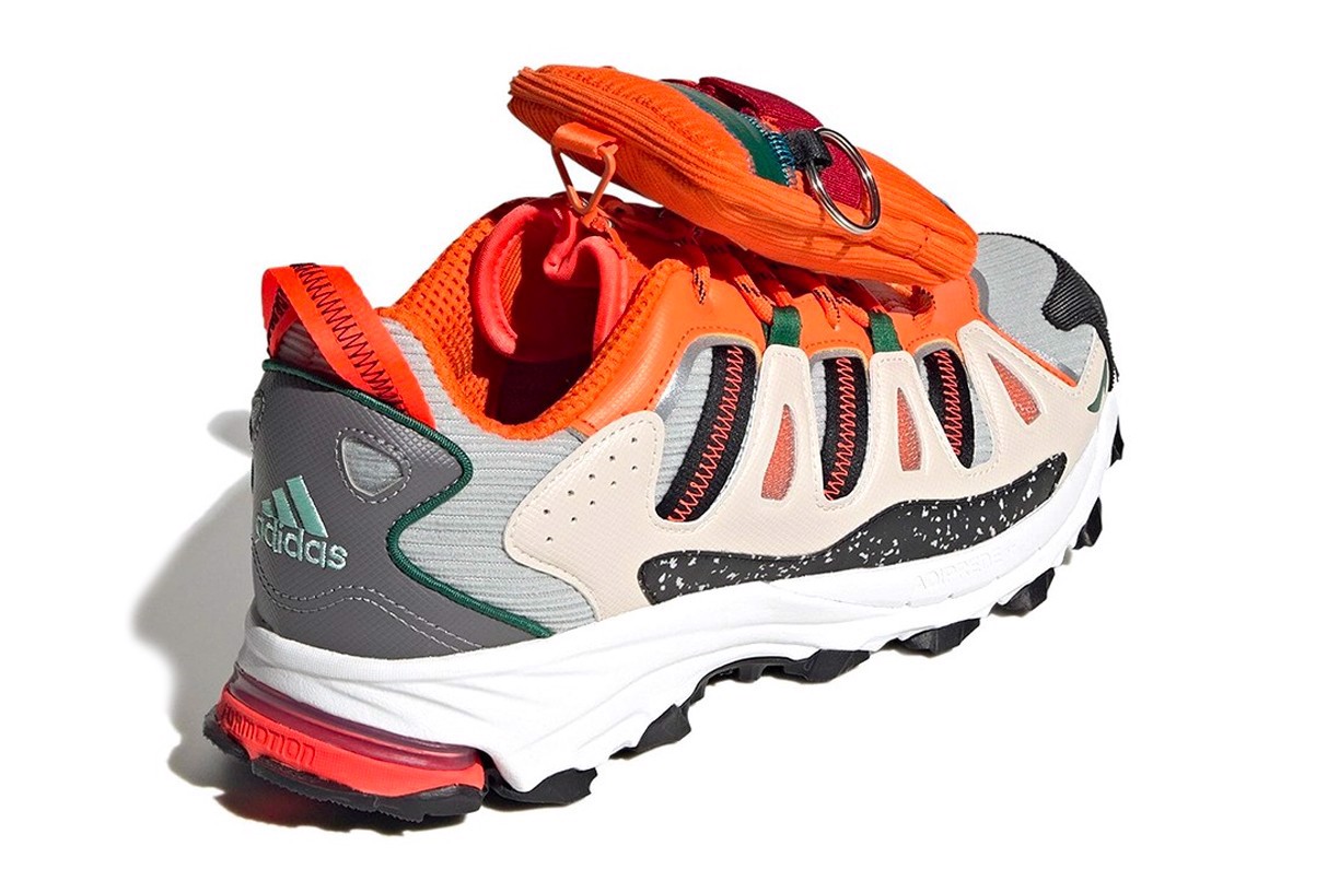 hinh-anh-chinh-thuc-ve-phien-ban-sean-wotherspoon-x-adidas-superturf