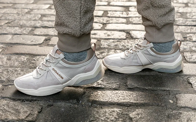 Lời giải đáp cho câu hỏi về nơi những đôi giày Coach được sản xuất Hinh anh 6: Loi giai dap cho cau hoi ve noi nhung doi giay Coach duoc san xuat