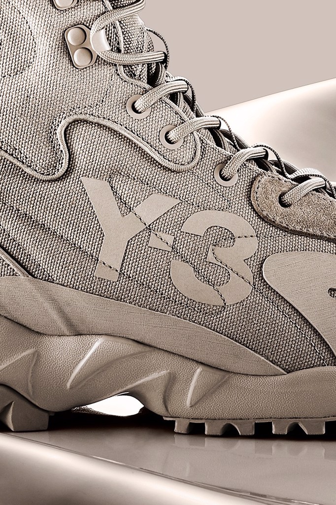 Độc quyền: Y-3 có được công nghệ NOTOMA Boot