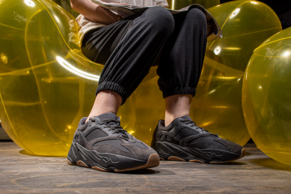 Giày Adidas Yeezy Boost 700 'Utility Black' FV5304 - Ảnh 6
