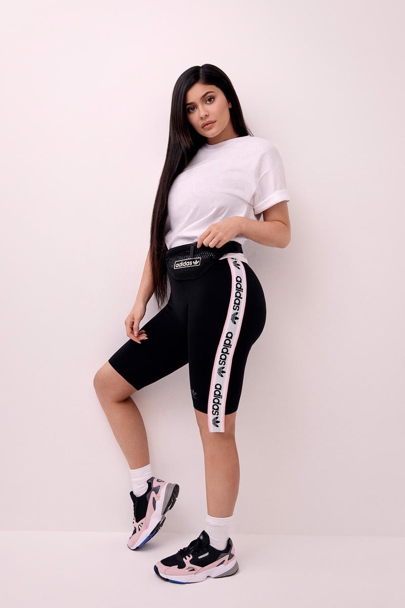 Đôi giày đầu tiên của Adidas Falcon với Kylie làm đại sứ thương hiệu chưa bao giờ hết hot Hinh anh 2: Doi giay dau tien cua Adidas Falcon voi Kylie lam dai su thuong hieu chua bao gio het hot