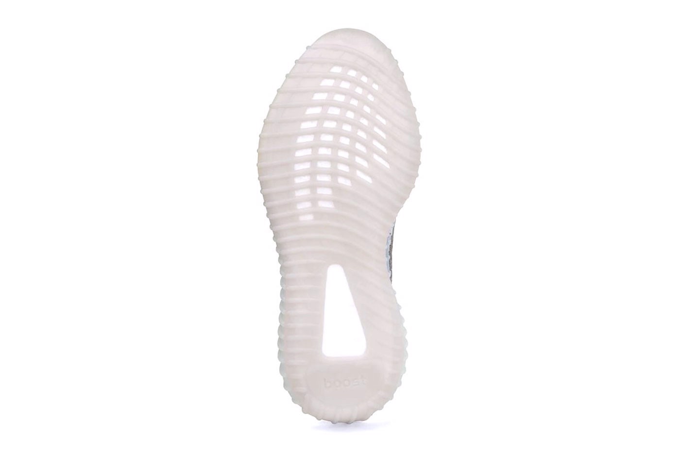 yeezy-boost-350-v2-blue-tint-se-duoc-tai-phat-hanh-trong-thang-toi