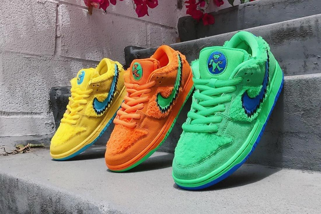 https://authentic-shoes.com/blogs/news/nhung-chu-gau-nhay-mua-lo-dien-tren-doi-giay-grateful-dead-x-nike-sb-dunk-low