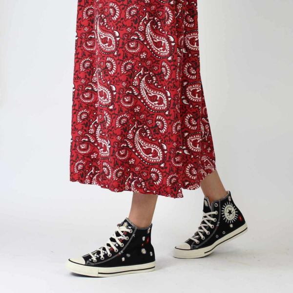 Giày Converse Wmns Chuck Taylor All Star High 'Daisy Embroidery Black' 567993C - Ảnh 2