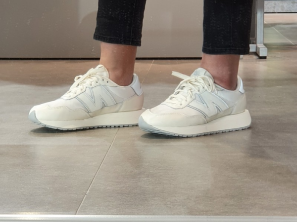 Giày New Balance 237 'White Pack' MS237WP - Ảnh 3