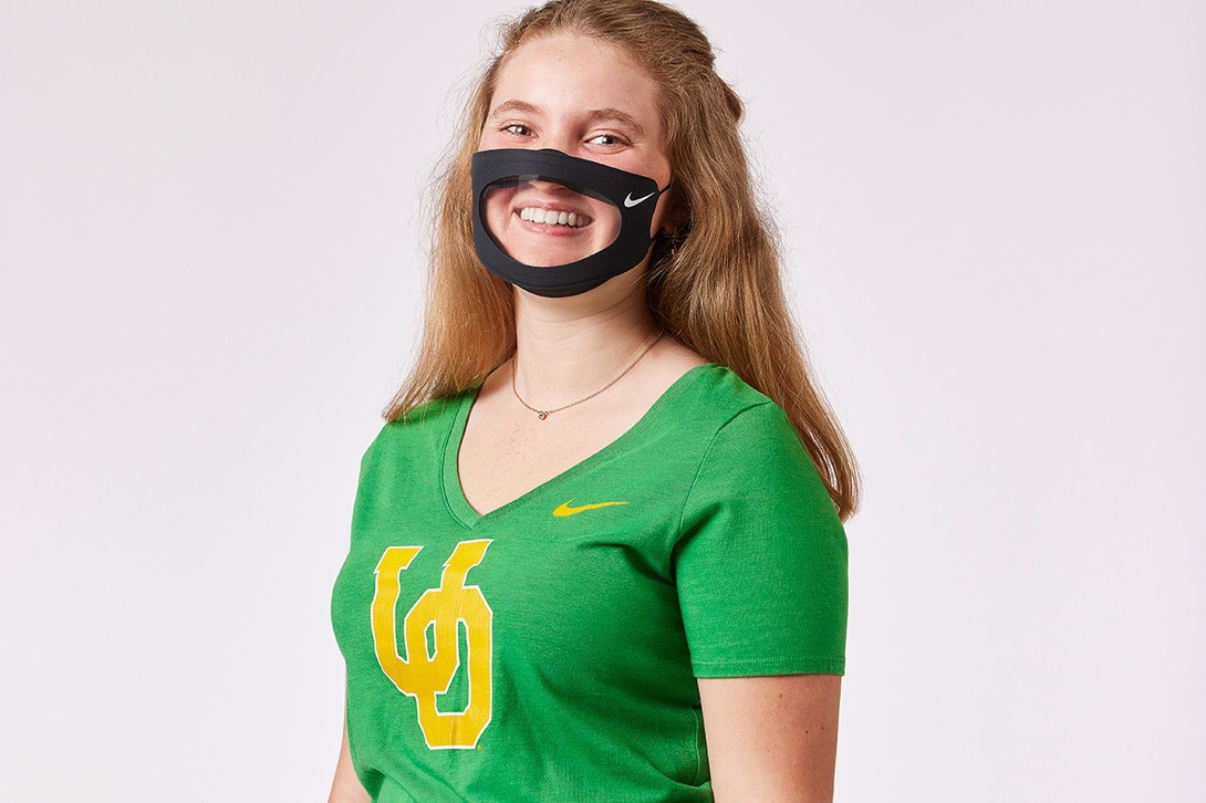 nike-he-lo-bo-suu-tap-2022-doernbecher-freestyle-xvii