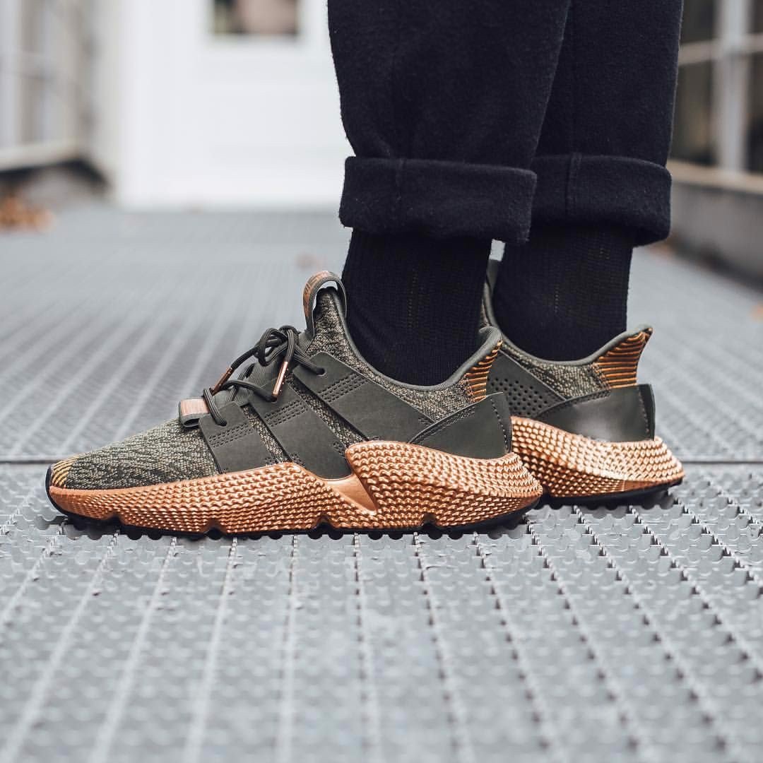 https://authentic-shoes.com/blogs/news/tat-tan-tat-ve-adidas-prophere