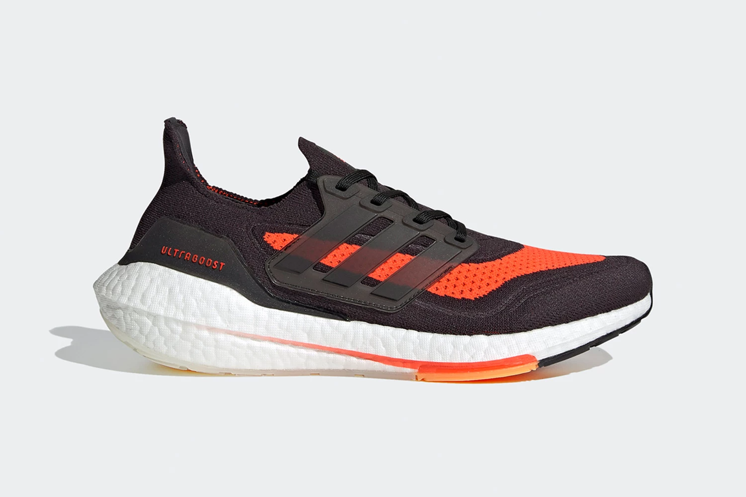 Hinh anh 11: Top 10 phoi mau Adidas UltraBoost tot nhat cho nam 2021