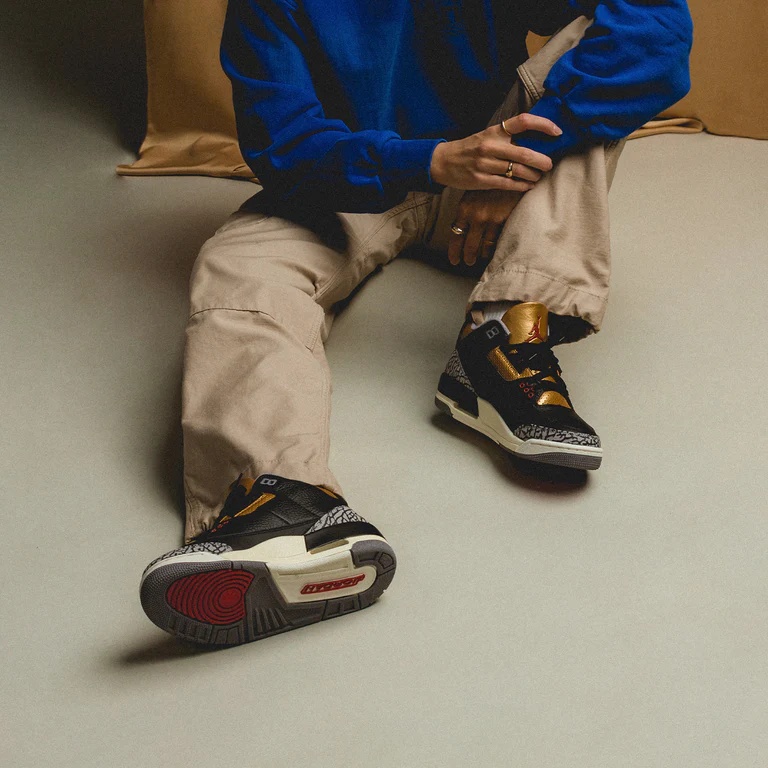 Giay Nike Air Jordan 3 Retro 'Black Cement Gold' CK9246-067