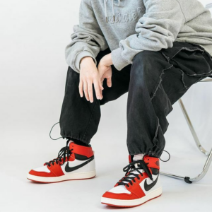 Alternative view of Giày Nike Air Jordan 1 KO 'Chicago' 2021 DA9089-100